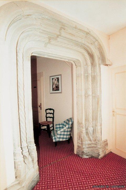L'hostellerie Du Château De Hotel