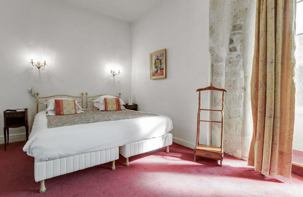 Hotel L'hostellerie Du Château De Bricquebec