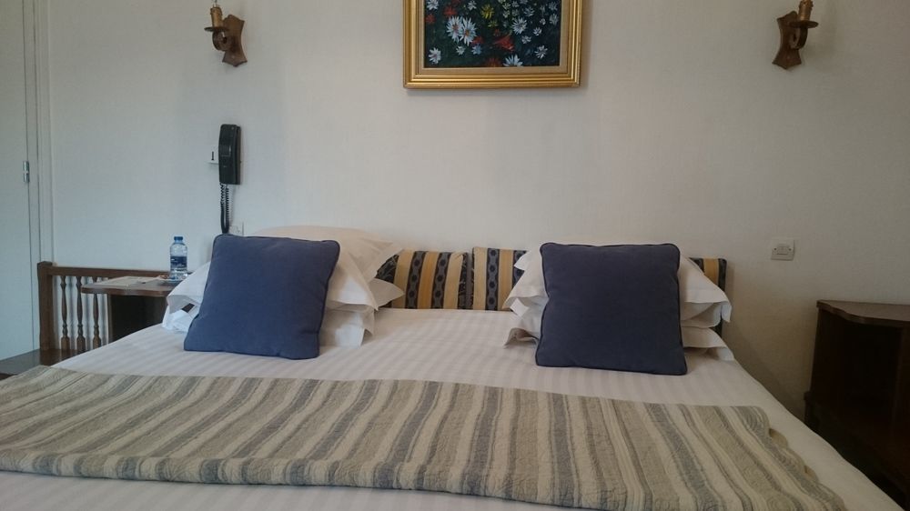 Hotel L'hostellerie Du Château De 3*