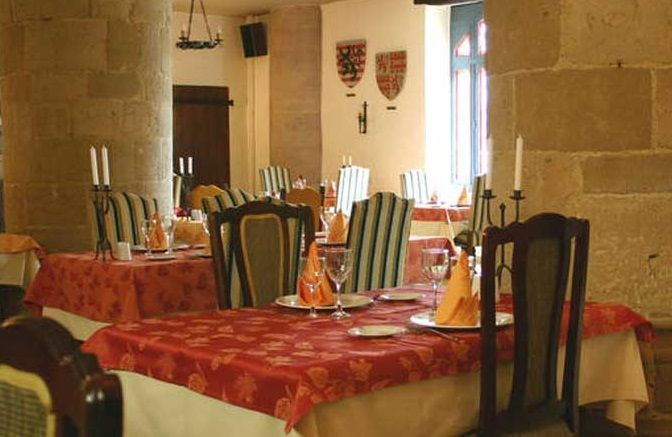 L'hostellerie Du Château De Hotel